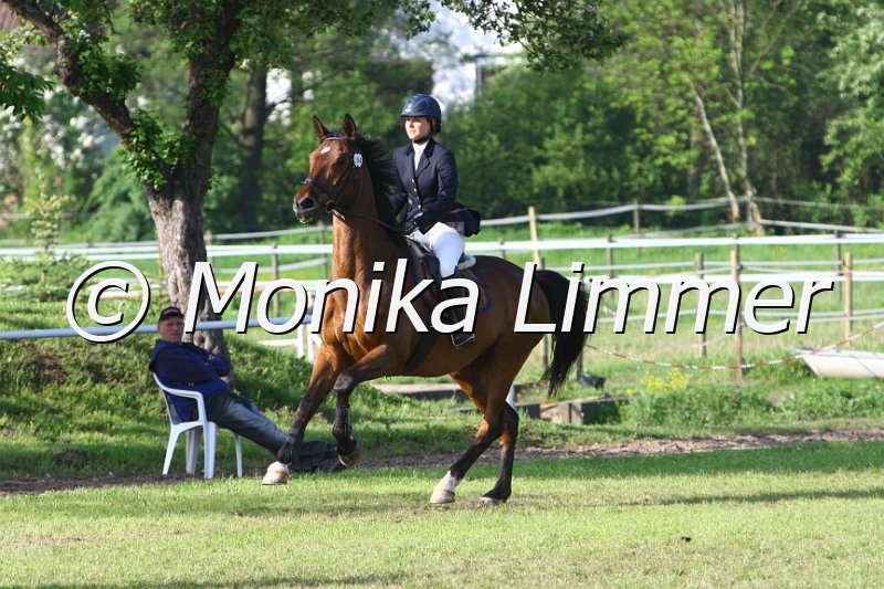 005M6050_So Lonley_Gluecks A.JPG